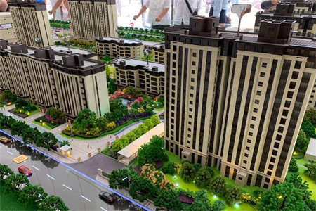 华龙西苑2室1厅1卫53万84m2毛坯房出售